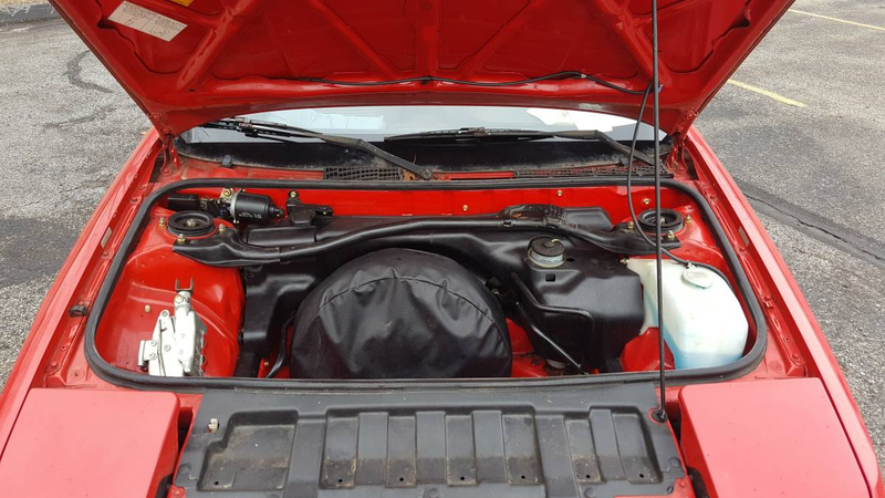 Illustration for article titled For $1,800, Could This 1989 Toyota MR2 Be Automatically Desirable?